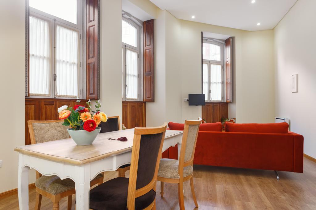 Chateau Apartments Porto Room photo